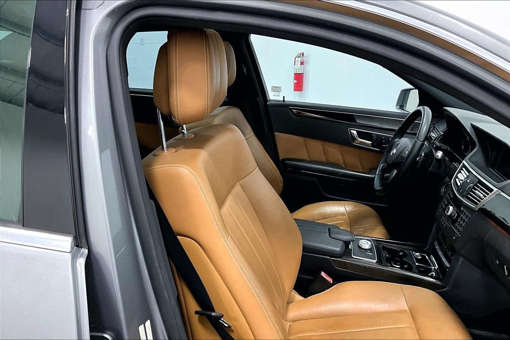 Used 2010 Mercedes-Benz E 350 Sedan image 9