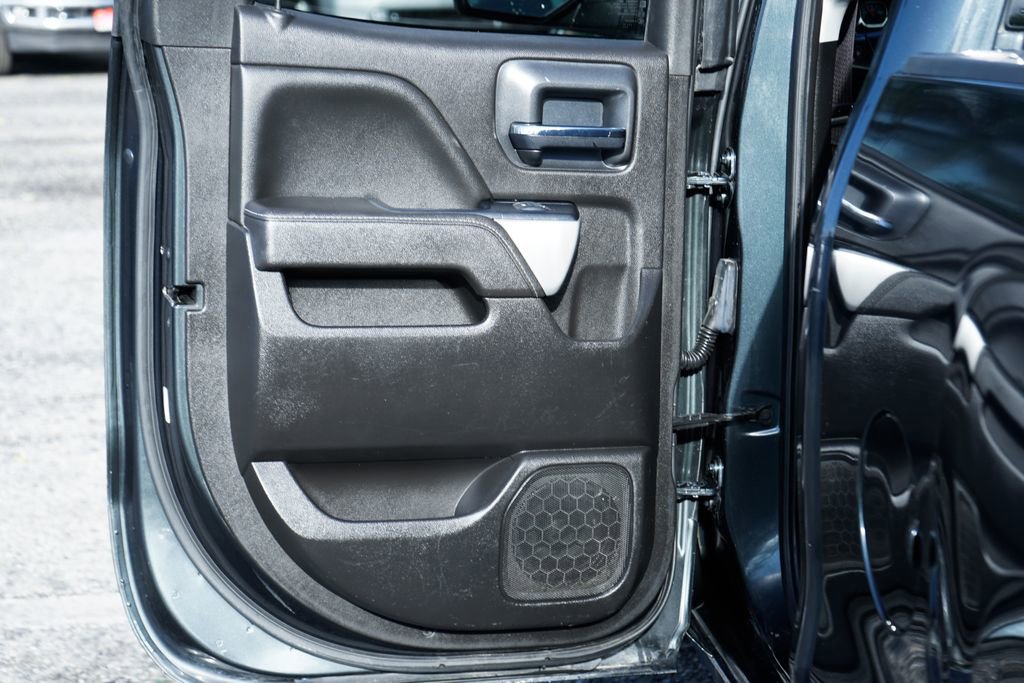 Used 2017 Chevrolet Silverado 1500 LT w/ All Star Edition image 32