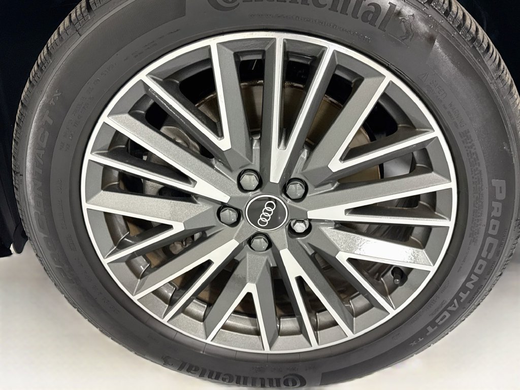 Certified 2023 Audi Q3 2.0T Premium w/ Convenience Package AWD/4WD image 30