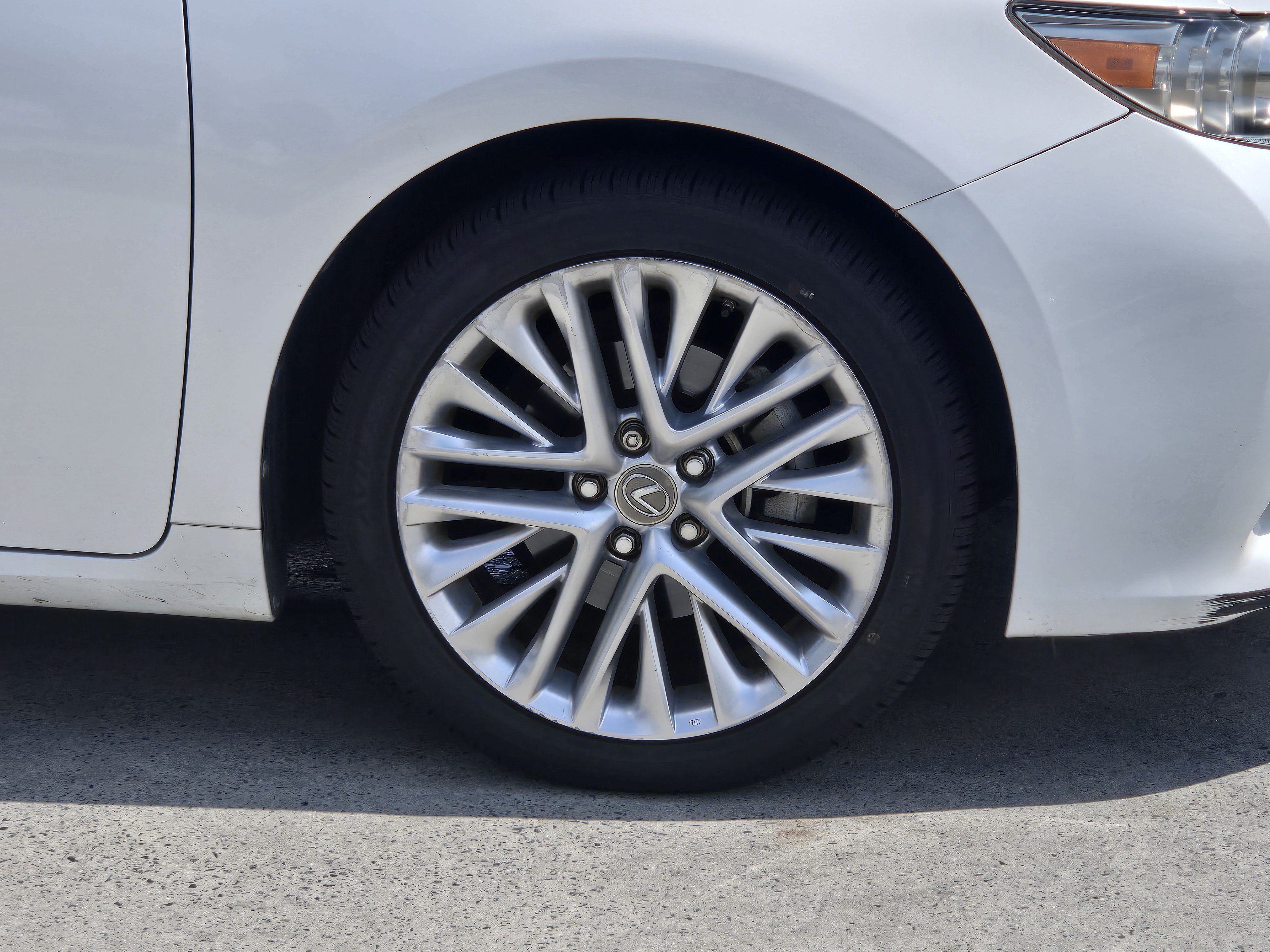 Used 2013 Lexus ES 350 w/ Luxury Pkg FWD image 11