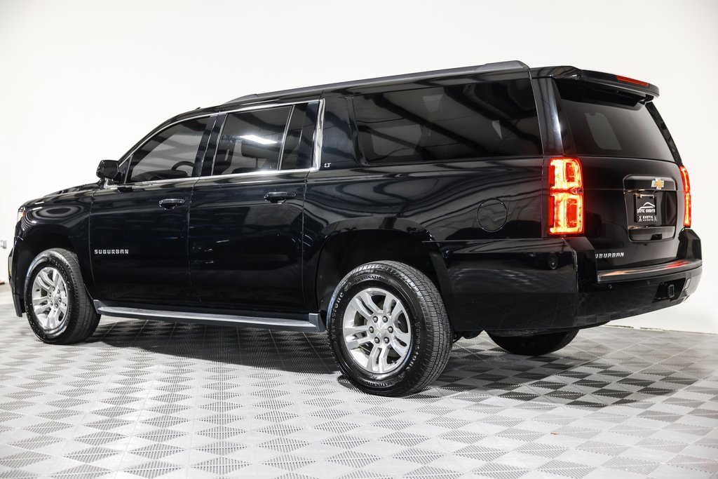 Used 2019 Chevrolet Suburban LT image 14