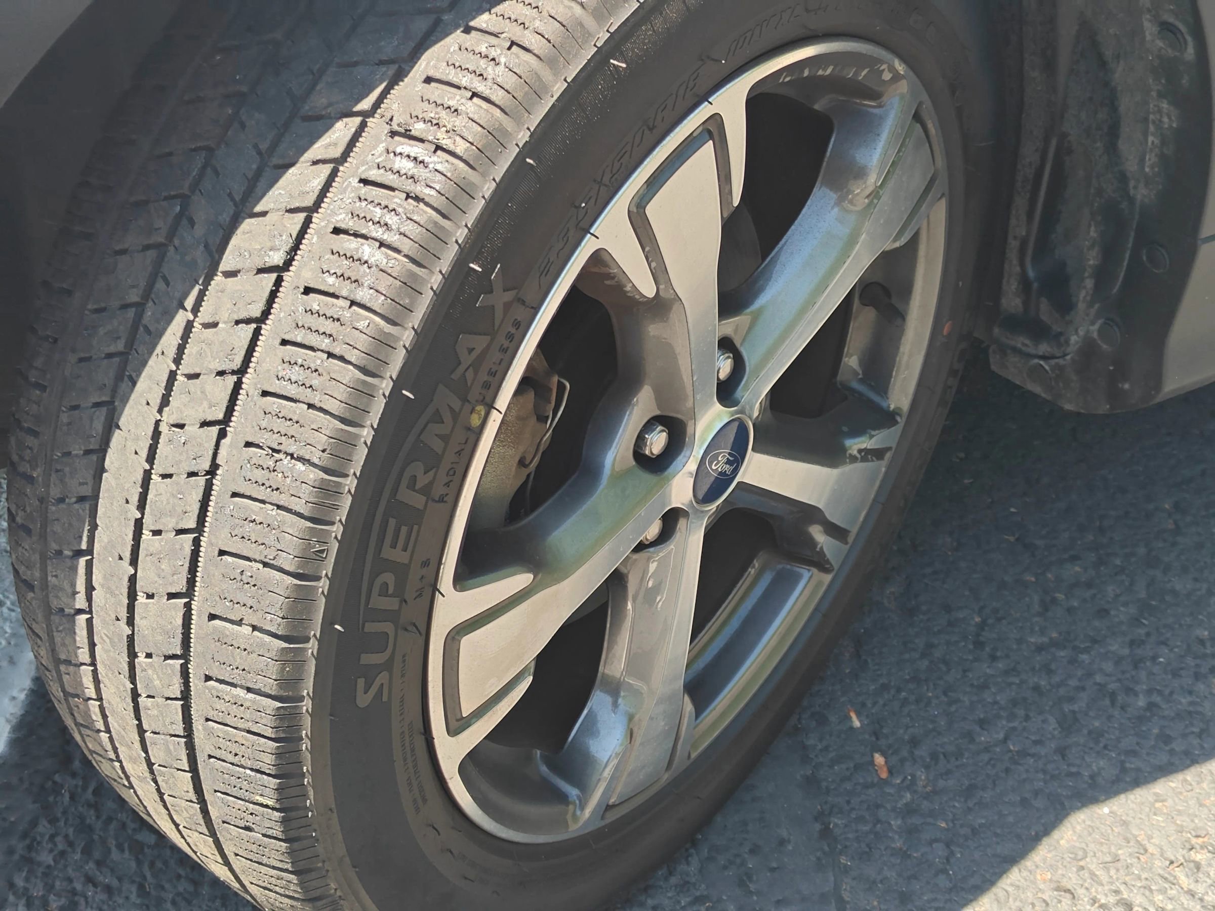 Used 2017 Ford Escape SE w/ Equipment Group 201A image 19