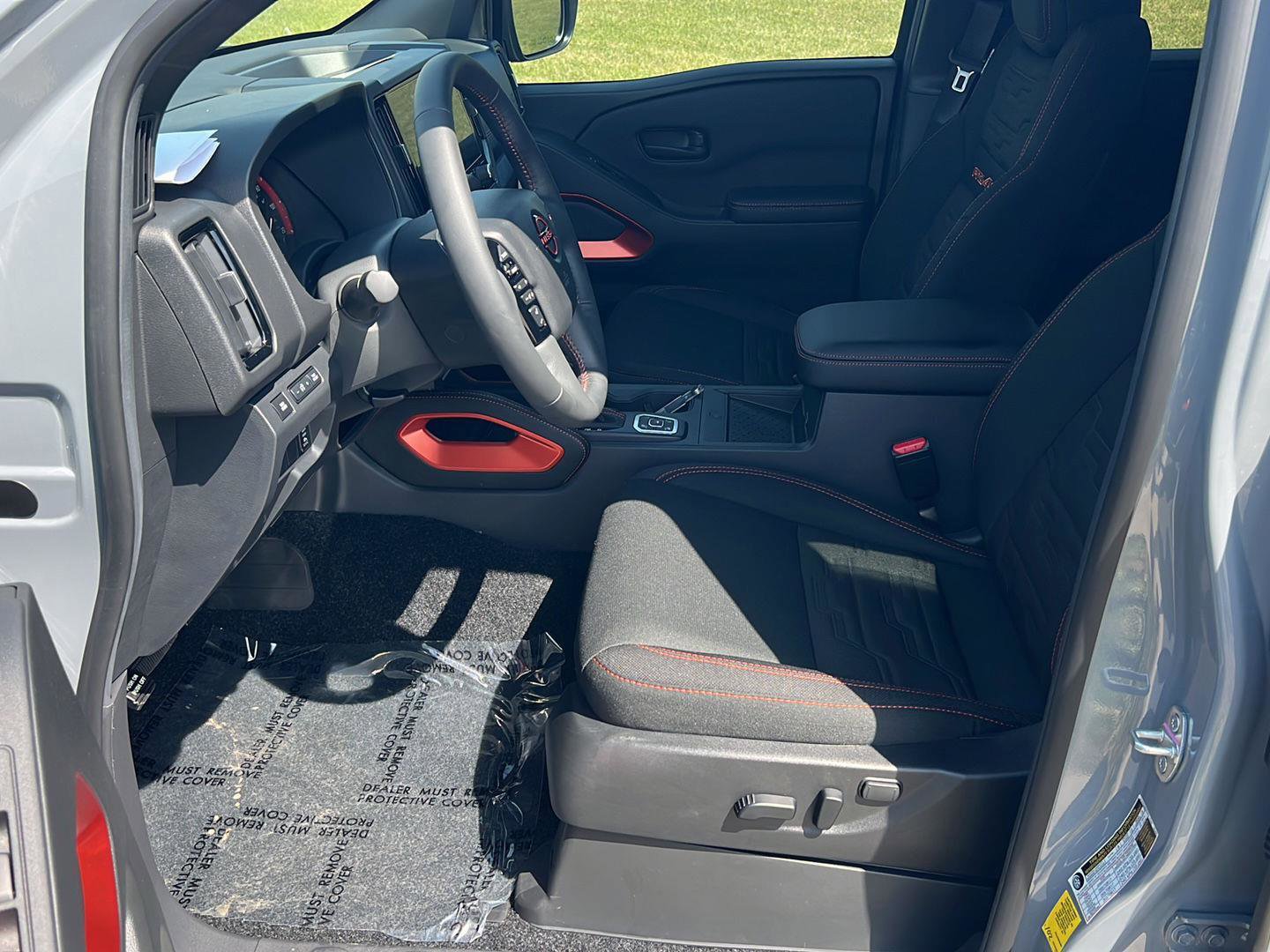 New 2026 Nissan Frontier PRO-4X w/ Pro-4x Convenience Package AWD/4WD image 10