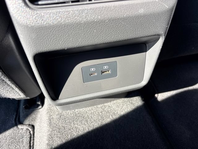 Used 2023 Nissan Rogue SV AWD/4WD image 13