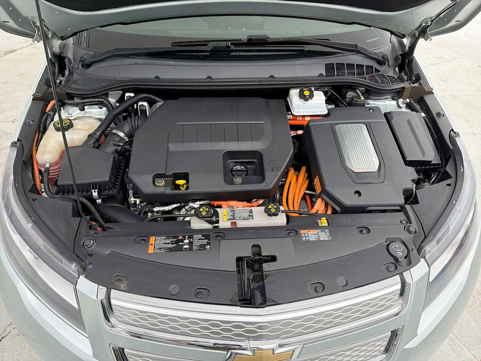 Used 2012 Chevrolet Volt Premium w/ Premium Trim Package FWD image 17