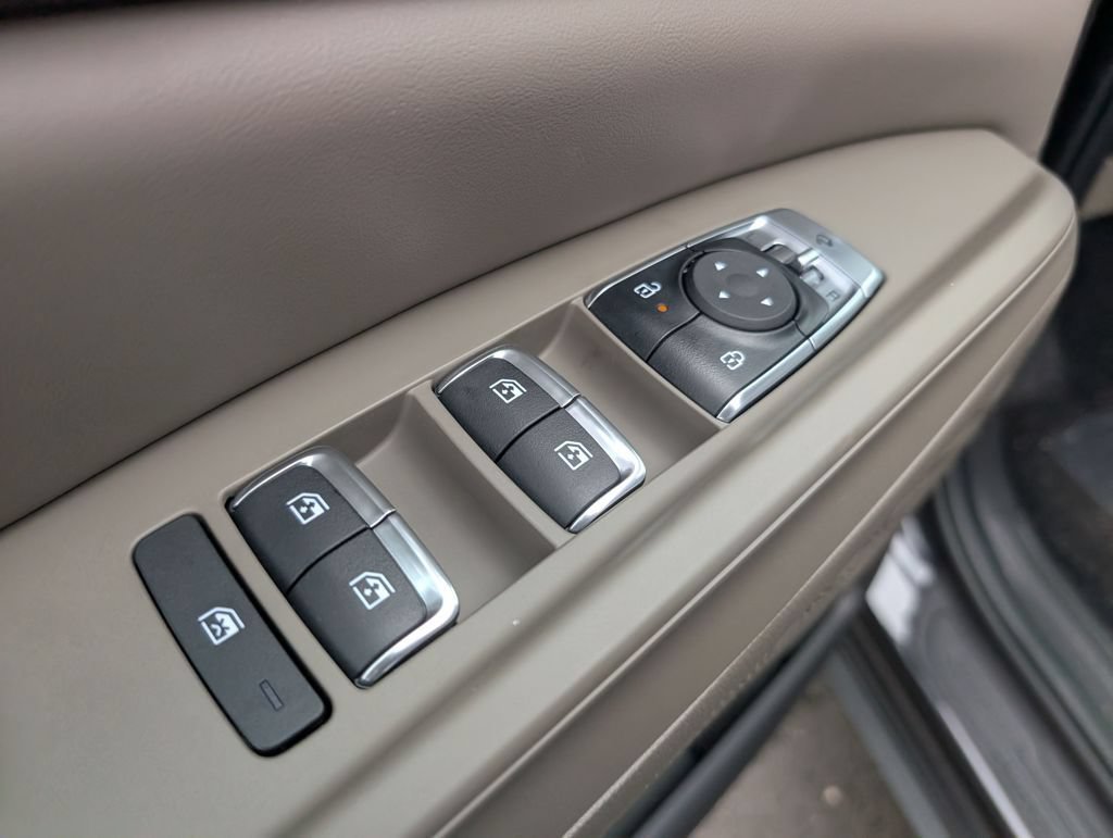 New 2026 Kia Carnival EX FWD image 13