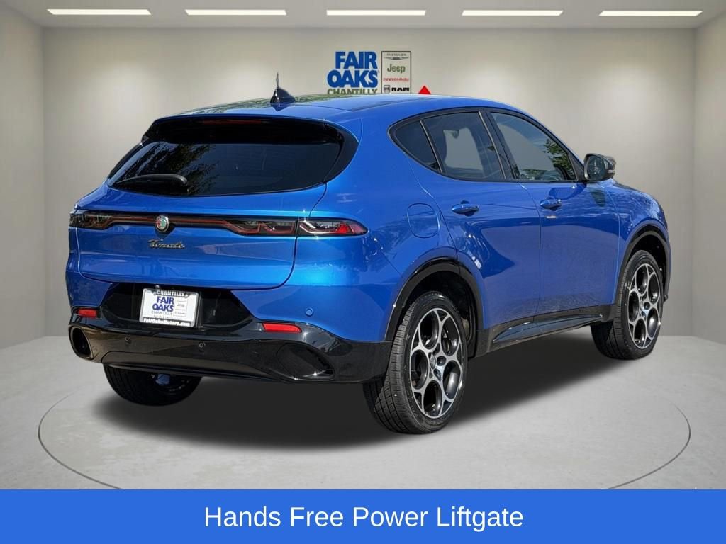 Used 2025 Alfa Romeo Tonale w/ Premium Package AWD/4WD image 8