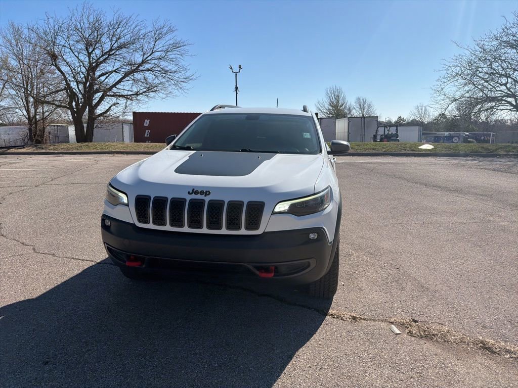 Used 2019 Jeep Cherokee Trailhawk w/ Cold Weather Group AWD/4WD image 2