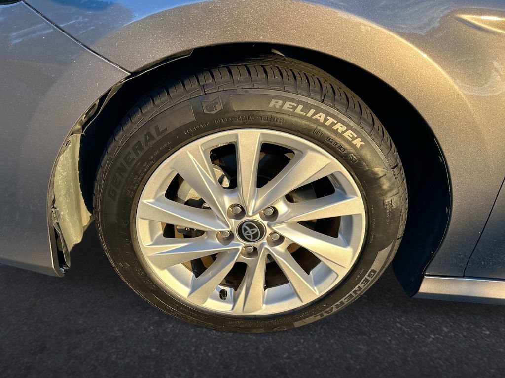 Used 2023 Toyota Camry LE FWD image 10