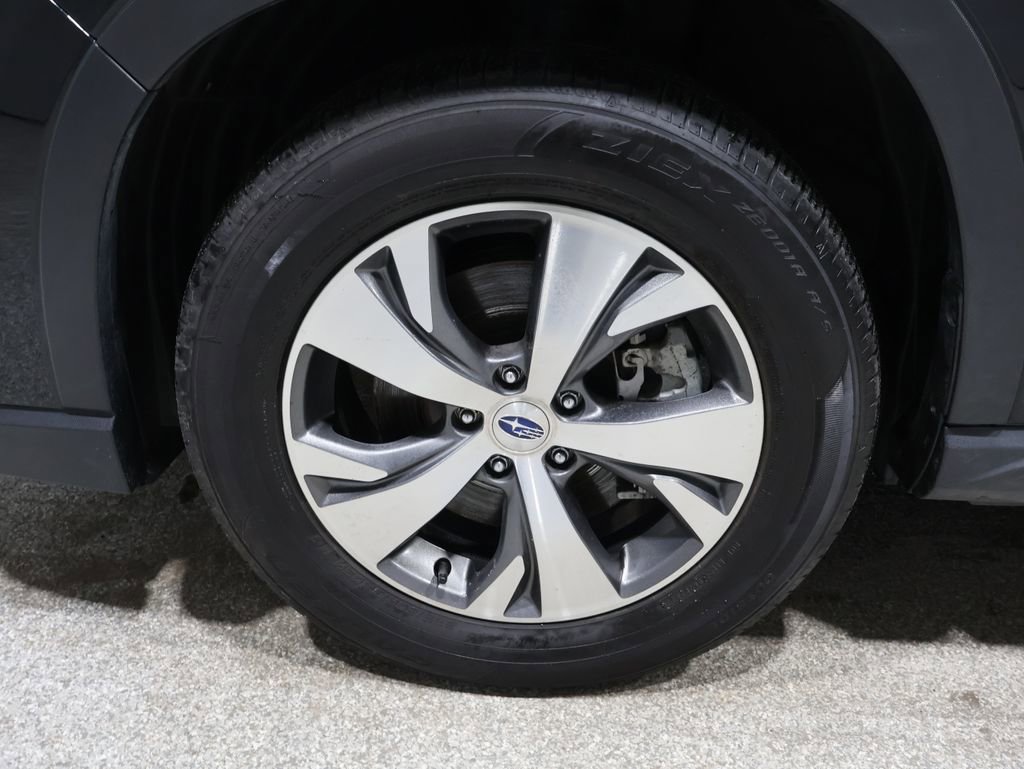 Used 2023 Subaru Ascent Premium w/ Convenience Package image 8