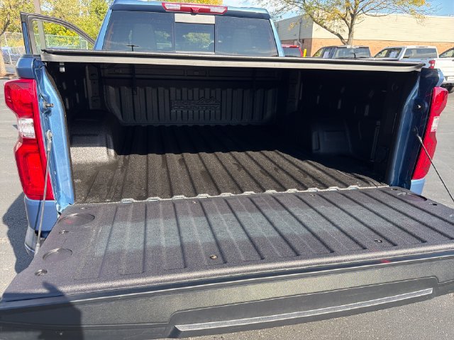 Used 2024 Chevrolet Silverado 1500 High Country w/ High Country Premium Package AWD/4WD image 23