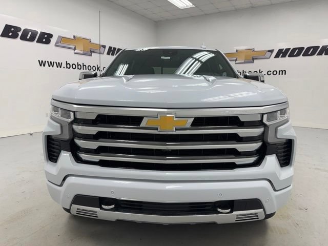 New 2026 Chevrolet Silverado 1500 High Country w/ Technology Package AWD/4WD image 2