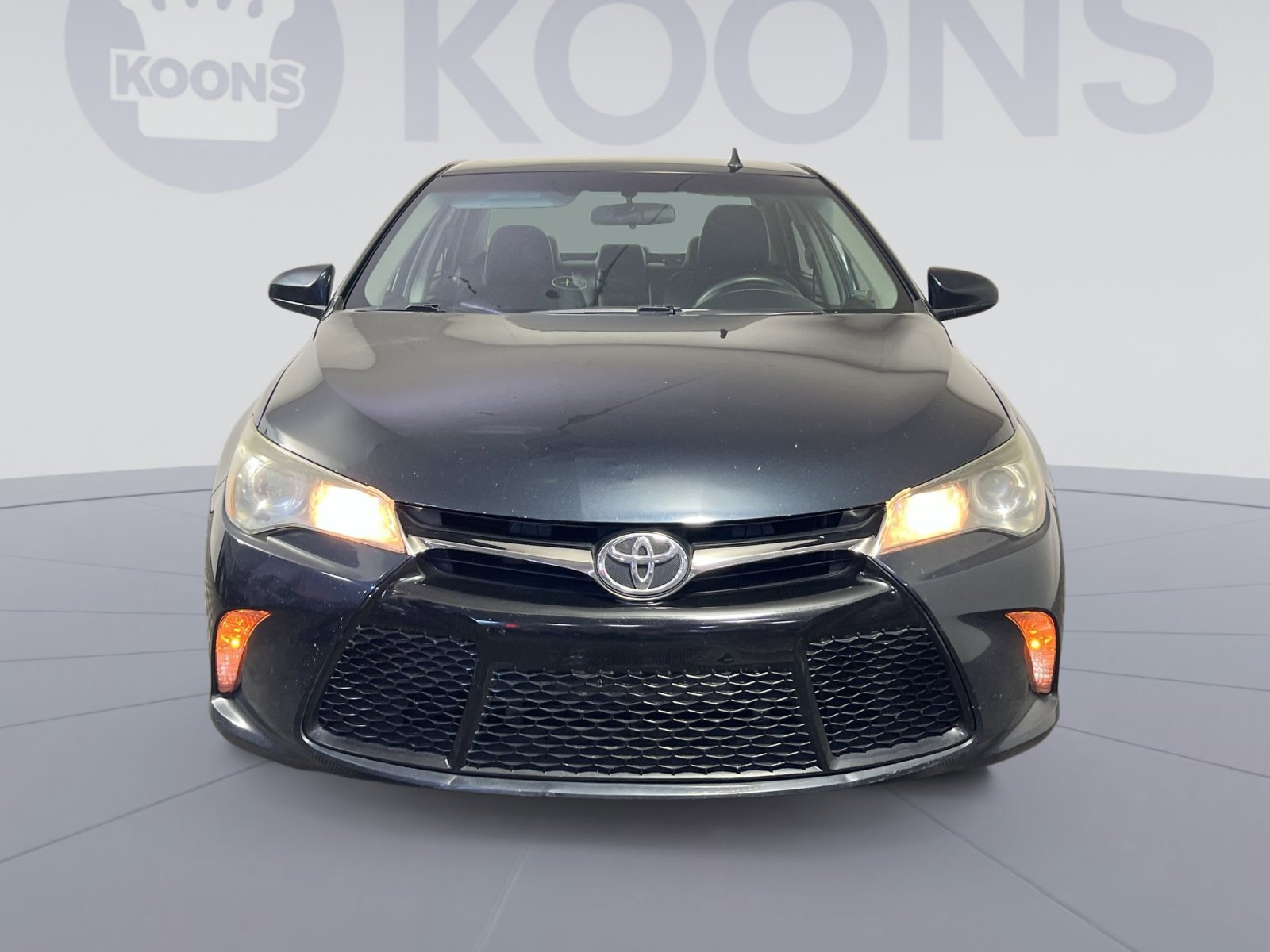 Used 2016 Toyota Camry SE image 11