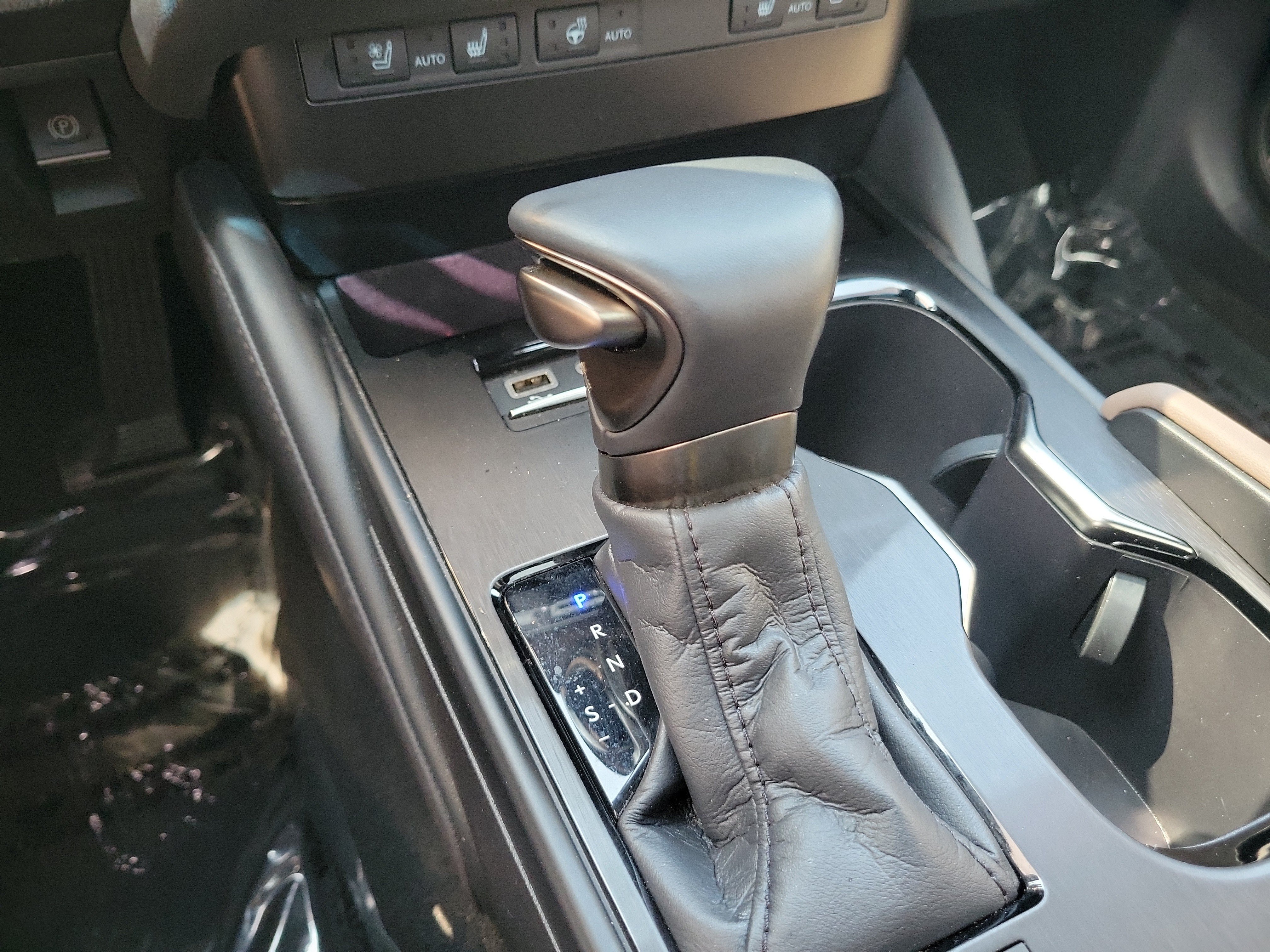 Certified 2025 Lexus ES 350 w/ Premium Package FWD image 27