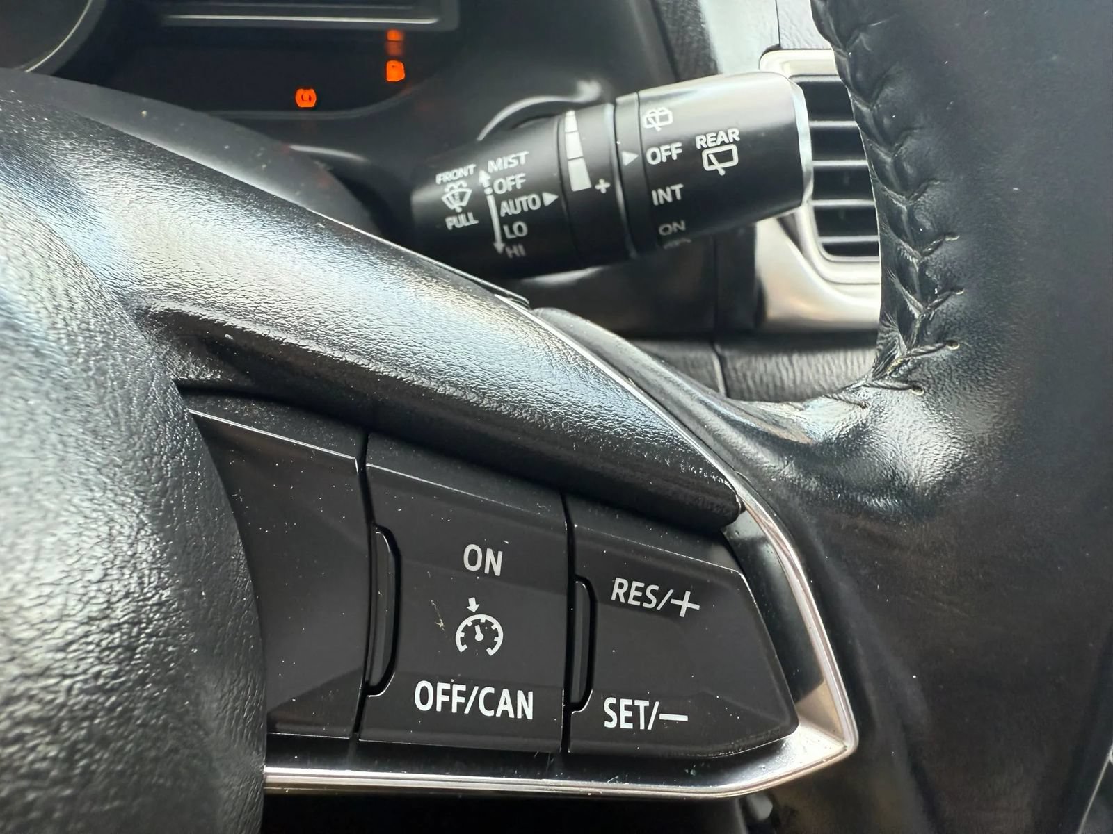 Used 2017 MAZDA MAZDA3 Touring FWD image 28