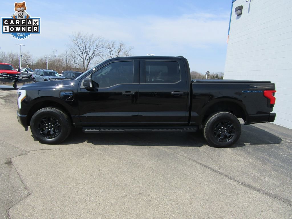Used 2025 Ford F150 Lightning XLT w/ Max Trailer Tow Package AWD/4WD image 2