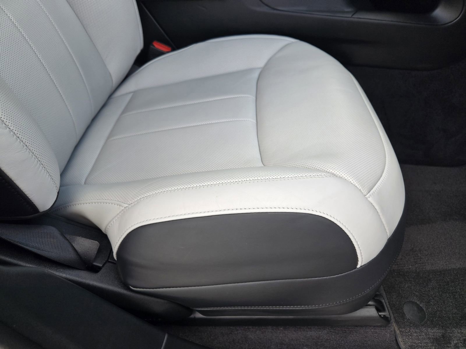 Used 2025 Land Rover Range Rover Sport Dynamic SE image 20