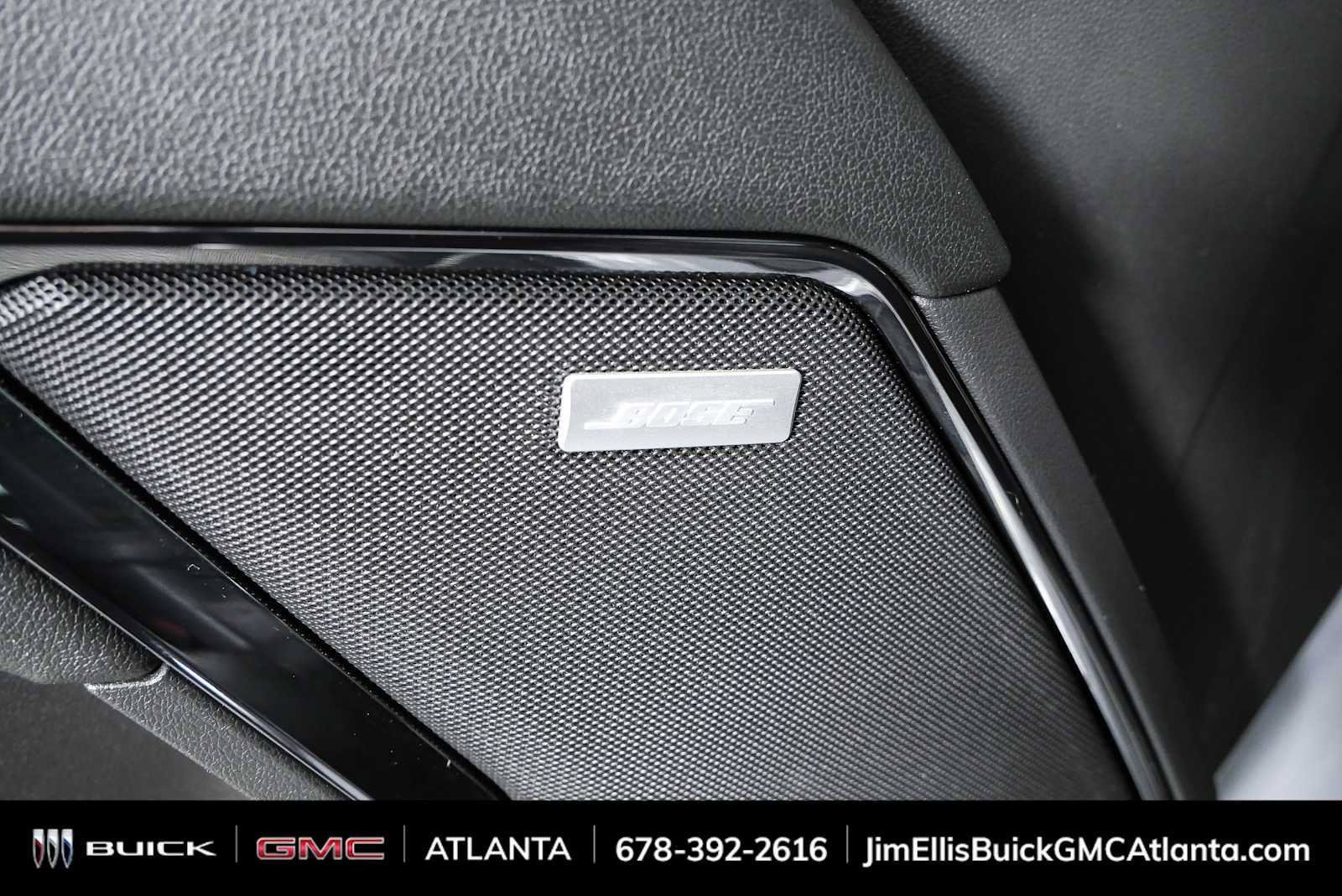 Used 2024 GMC Sierra 1500 AT4 w/ AT4 Premium Package AWD/4WD image 7