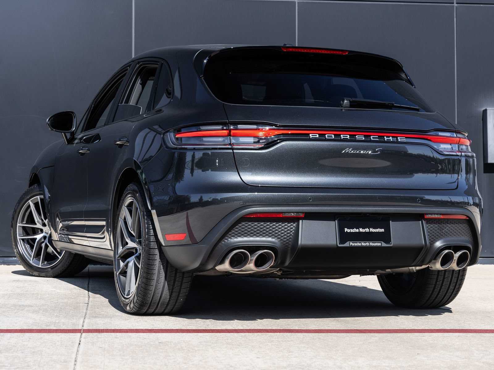Certified 2026 Porsche Macan S AWD/4WD image 3