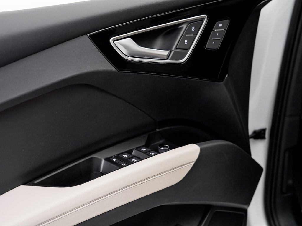 Used 2022 Audi Q4 e-tron Premium Plus image 8