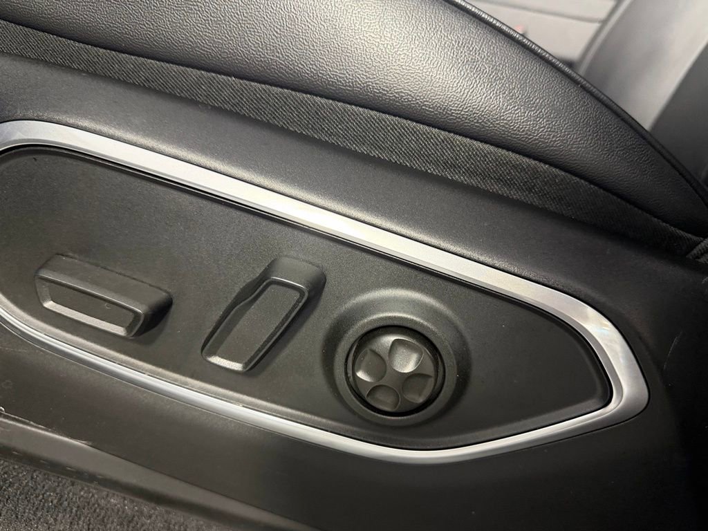 Used 2025 Jeep Wagoneer 4WD image 26