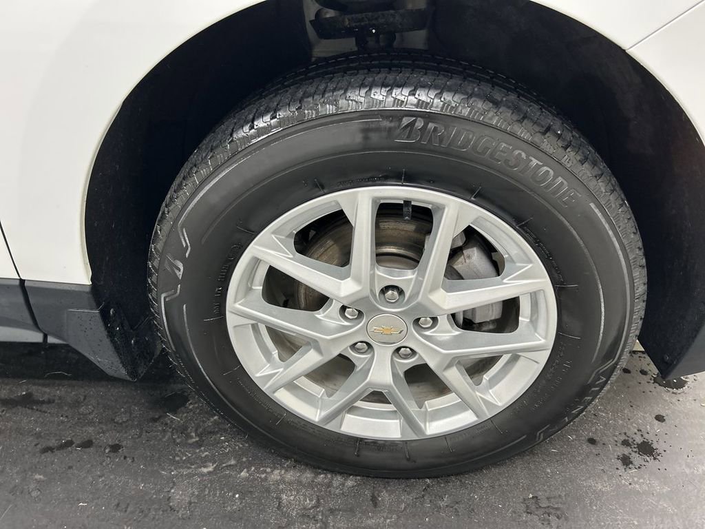 Used 2023 Chevrolet Equinox LT AWD/4WD image 8