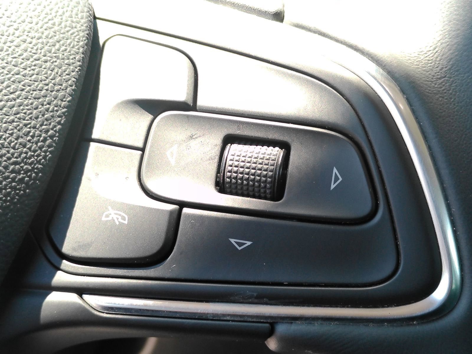 Certified 2023 Buick Envision Essence AWD/4WD image 10