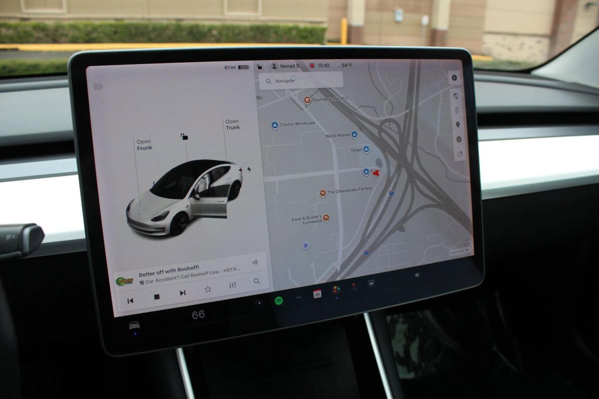Used 2019 Tesla Model 3 Long Range AWD/4WD image 12