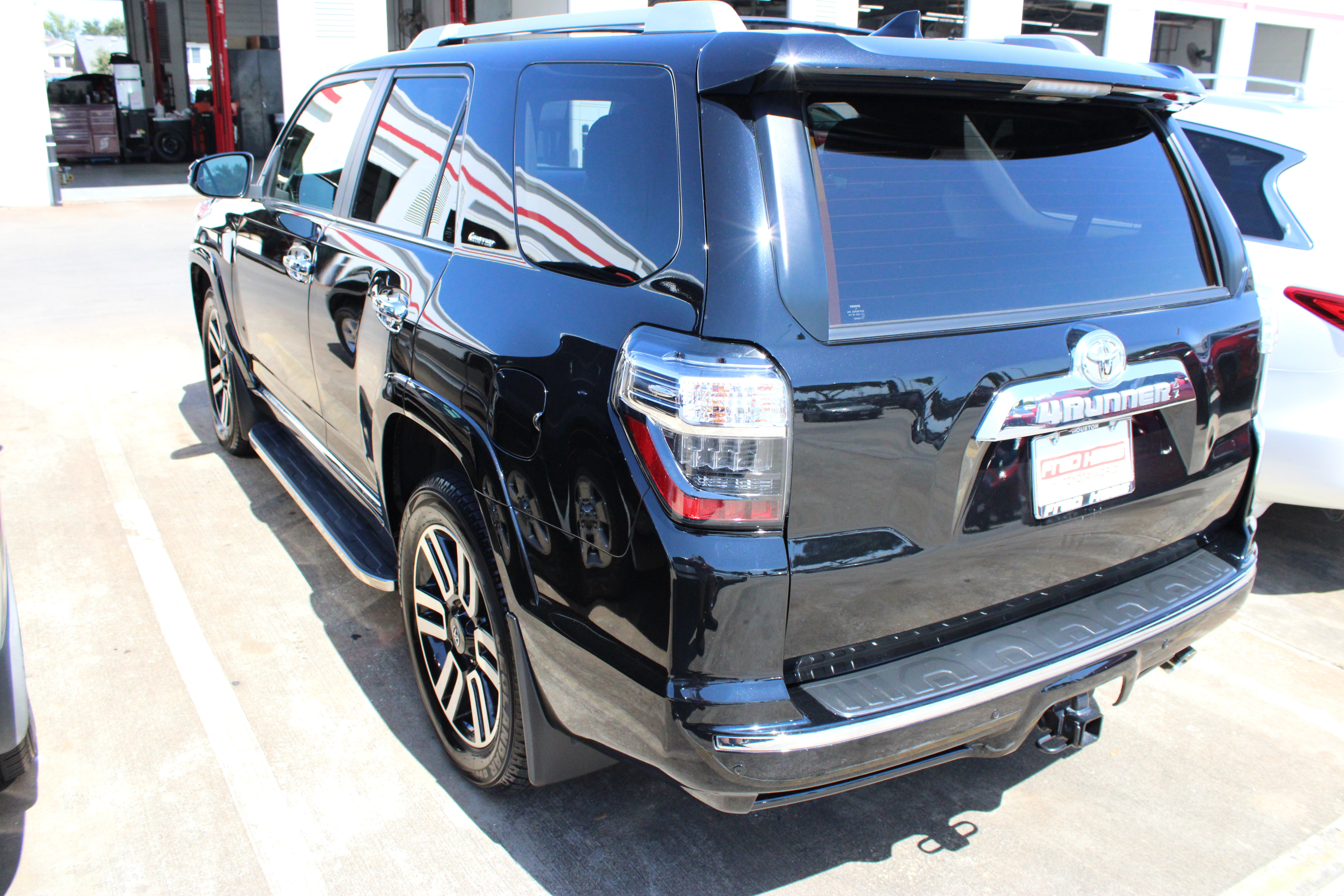 Used 2024 Toyota 4Runner Limited RWD image 7