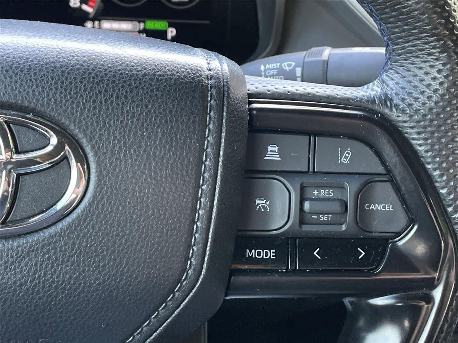 Used 2024 Toyota Tundra Platinum AWD/4WD image 29