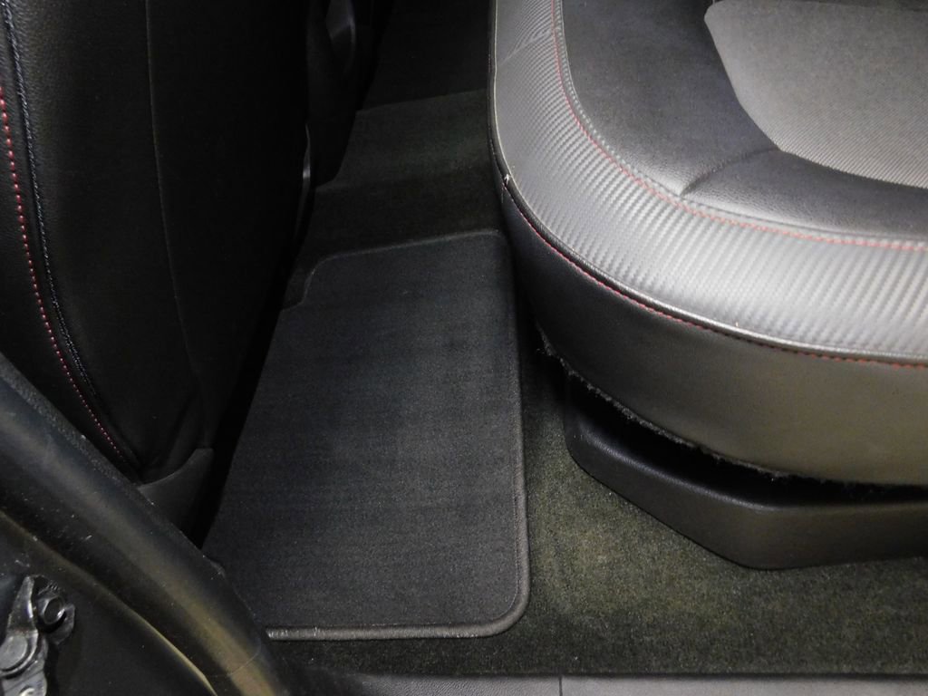 Used 2016 GMC Canyon SLE w/ All Terrain Package image 71