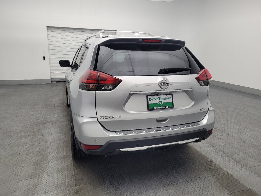 Used 2019 Nissan Rogue SL w/ Premium Package image 6