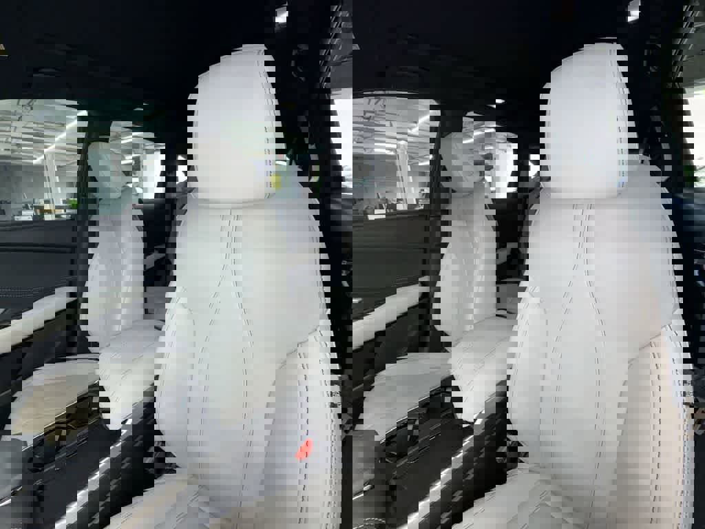 Used 2025 Acura RDX SH-AWD image 14