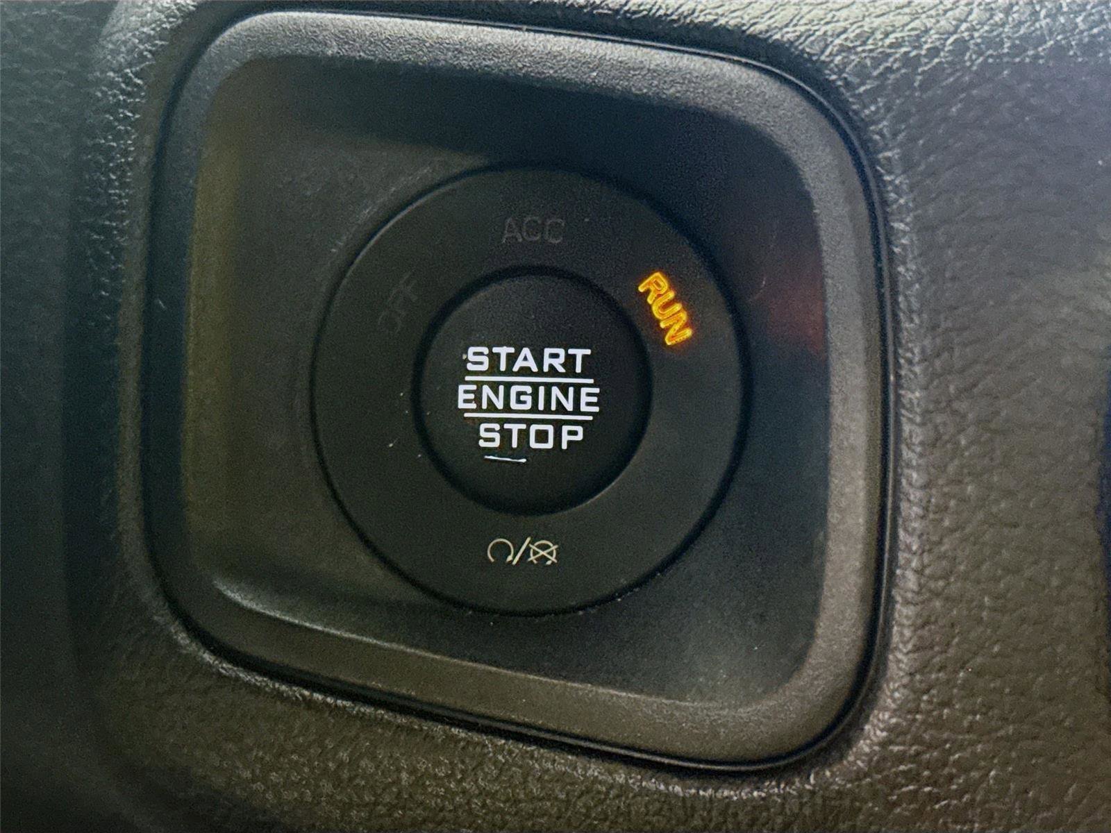Used 2024 Jeep Wrangler Unlimited AWD/4WD image 10
