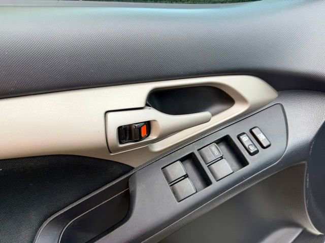 Used 2010 Toyota Matrix FWD image 23