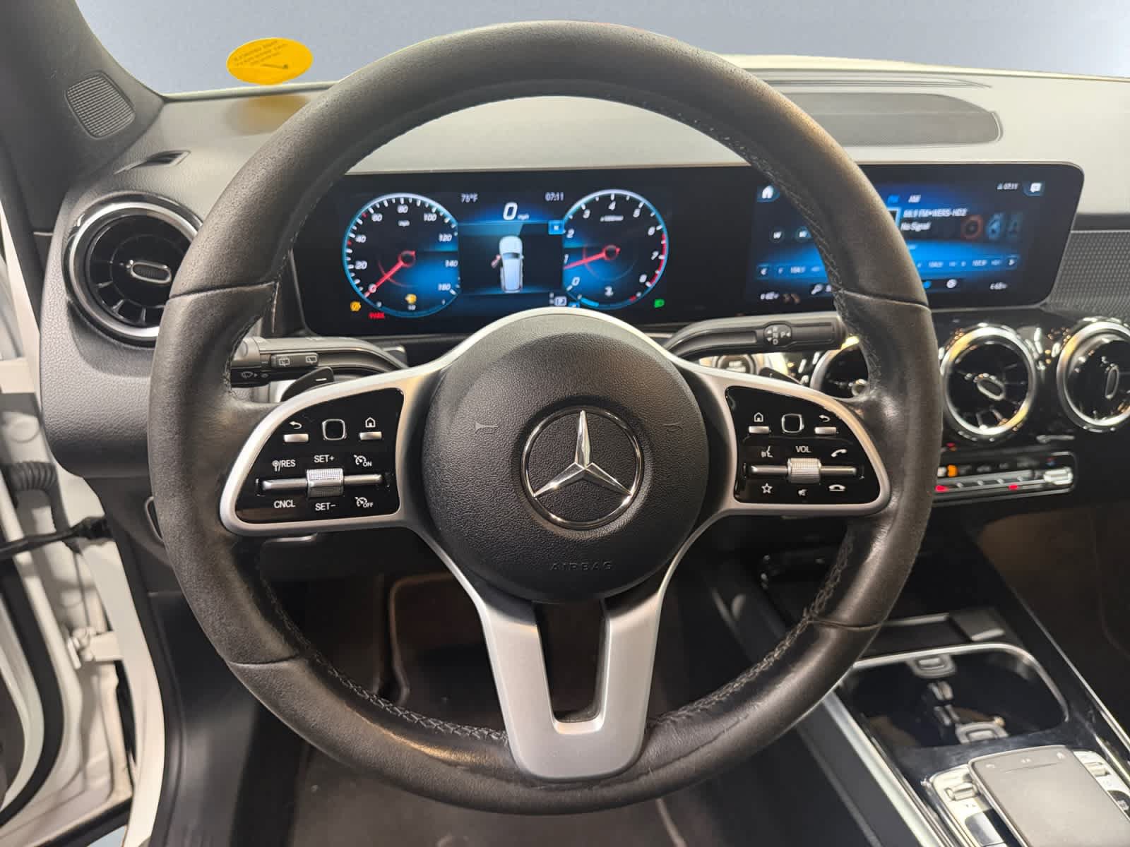Used 2020 Mercedes-Benz GLB 250 4MATIC image 17