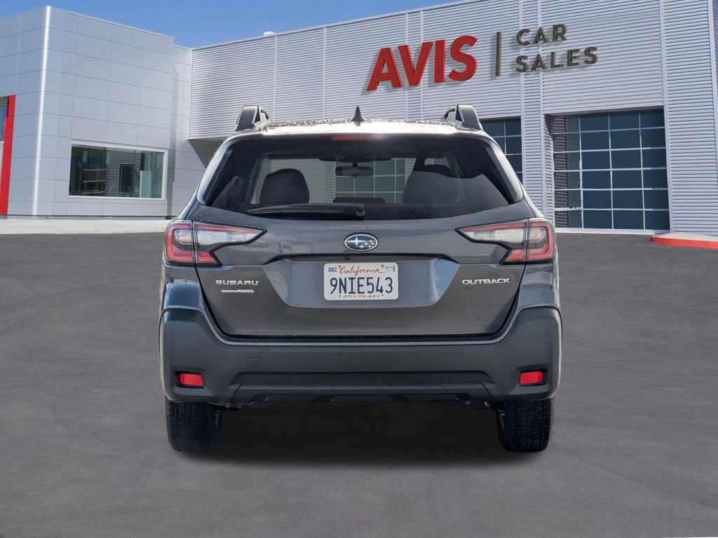 Used 2025 Subaru Outback Premium image 7