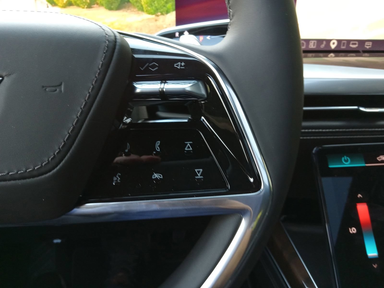 New 2026 Cadillac Escalade Platinum Sport AWD/4WD image 19