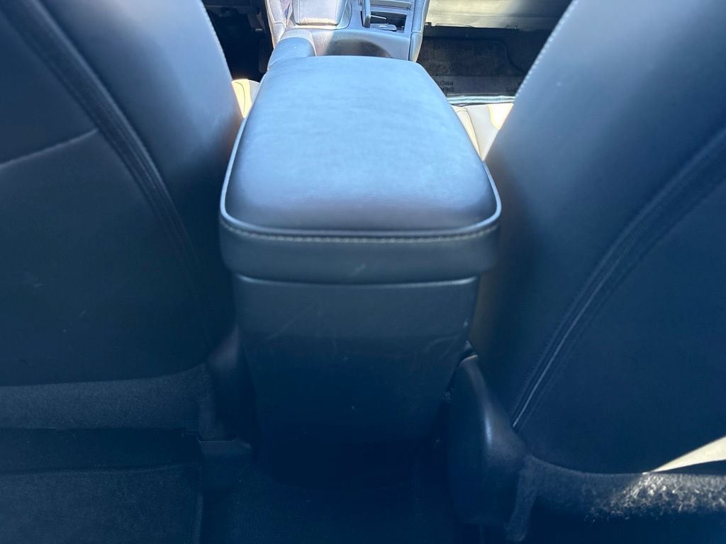 Used 2015 Lexus CT 200h w/ Navigation Package FWD image 27