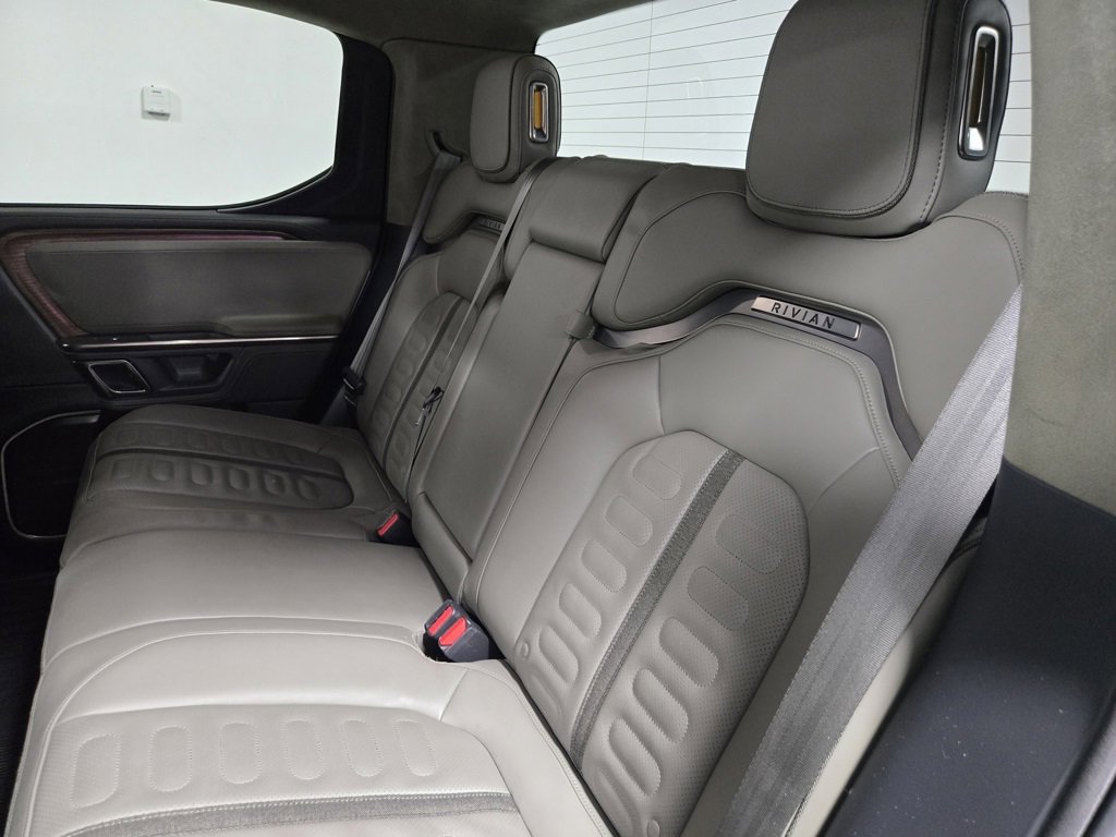 Used 2022 Rivian R1T Adventure image 31