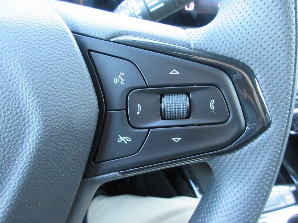 New 2026 Chevrolet Trax LT FWD image 24