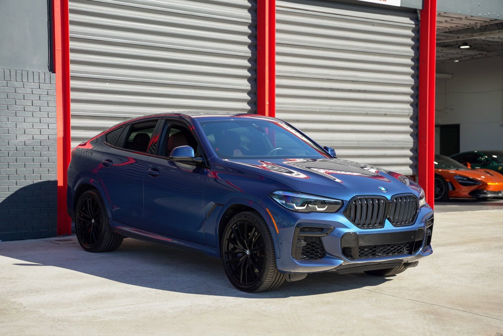 Used 2023 BMW X6 xDrive40i w/ M Sport Package image 7