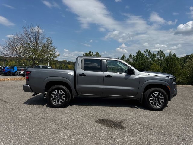 Used 2024 Nissan Frontier SL AWD/4WD image 3