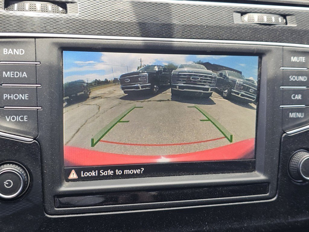 Used 2016 Volkswagen GTI S FWD image 8