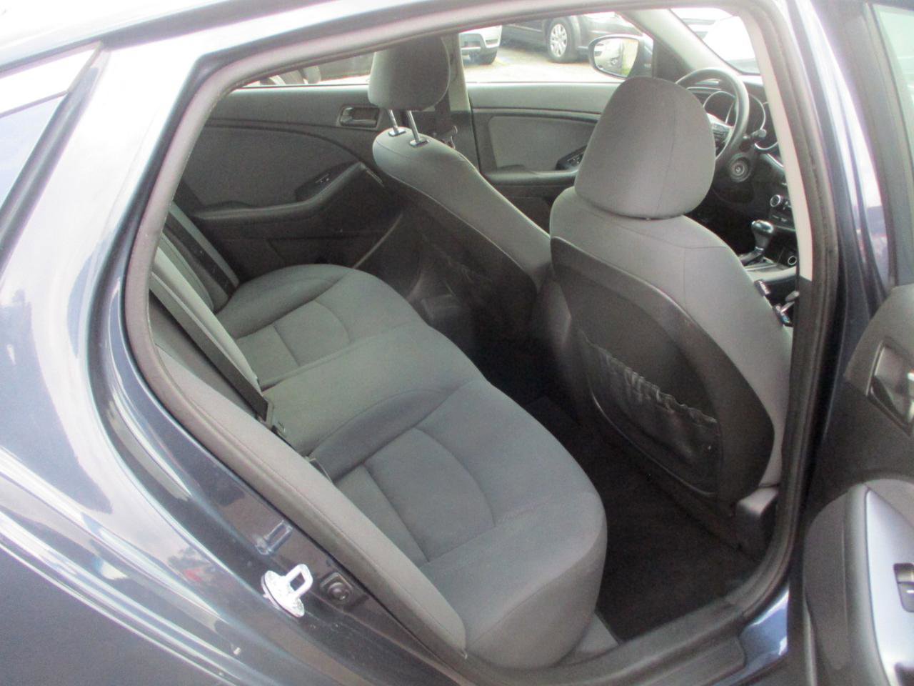 Used 2015 Kia Optima LX w/ LX Convenience Package image 8