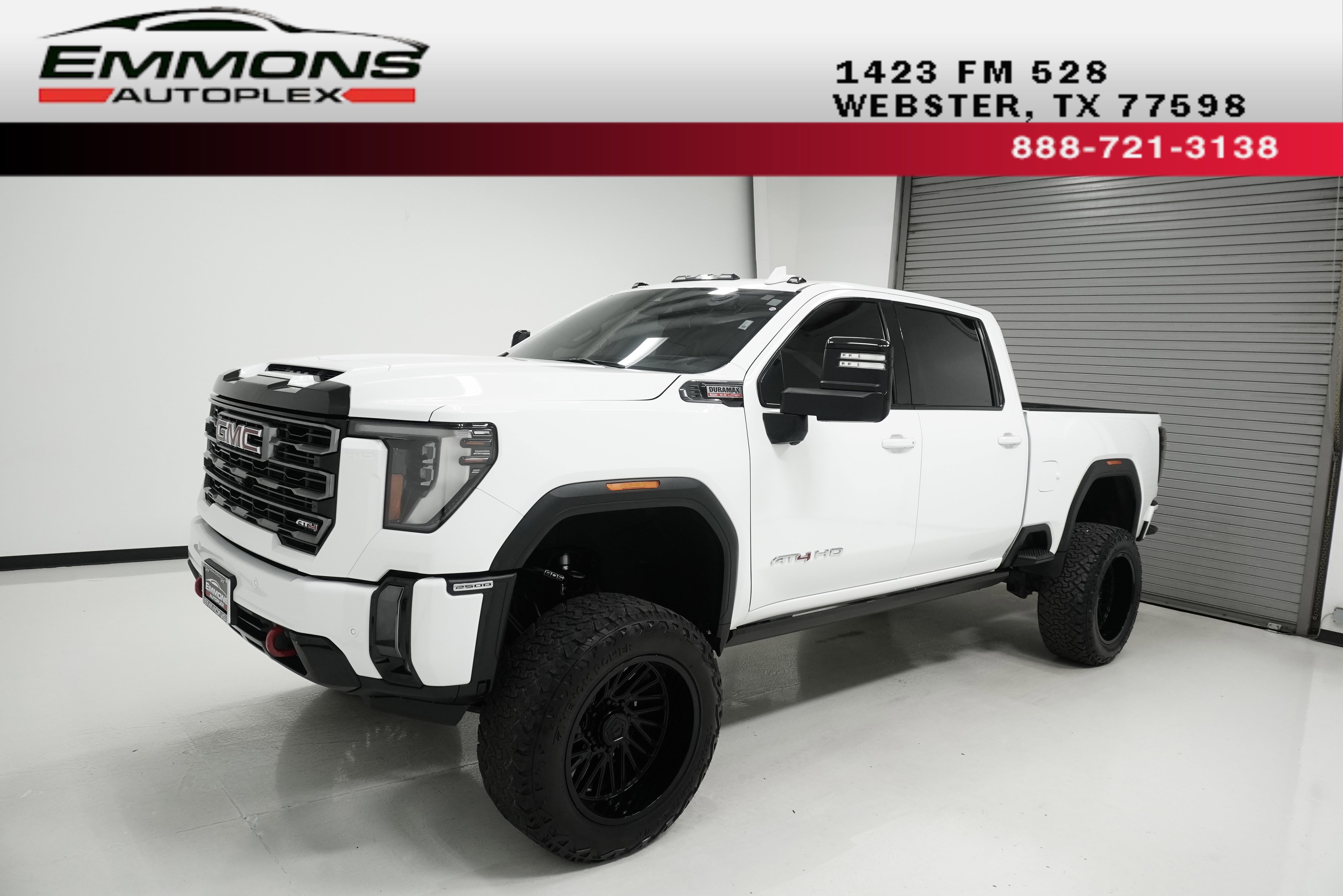 Used 2024 GMC Sierra 2500 AT4 w/ Technology Package image 1