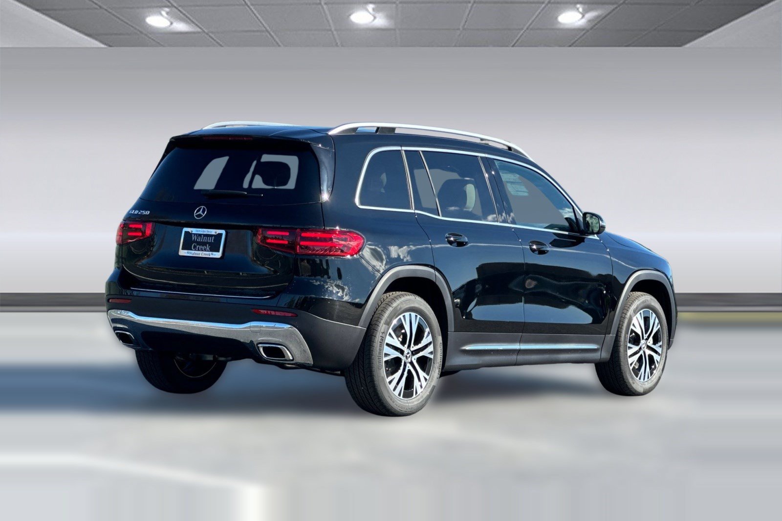 New 2026 Mercedes-Benz GLB 250 image 9