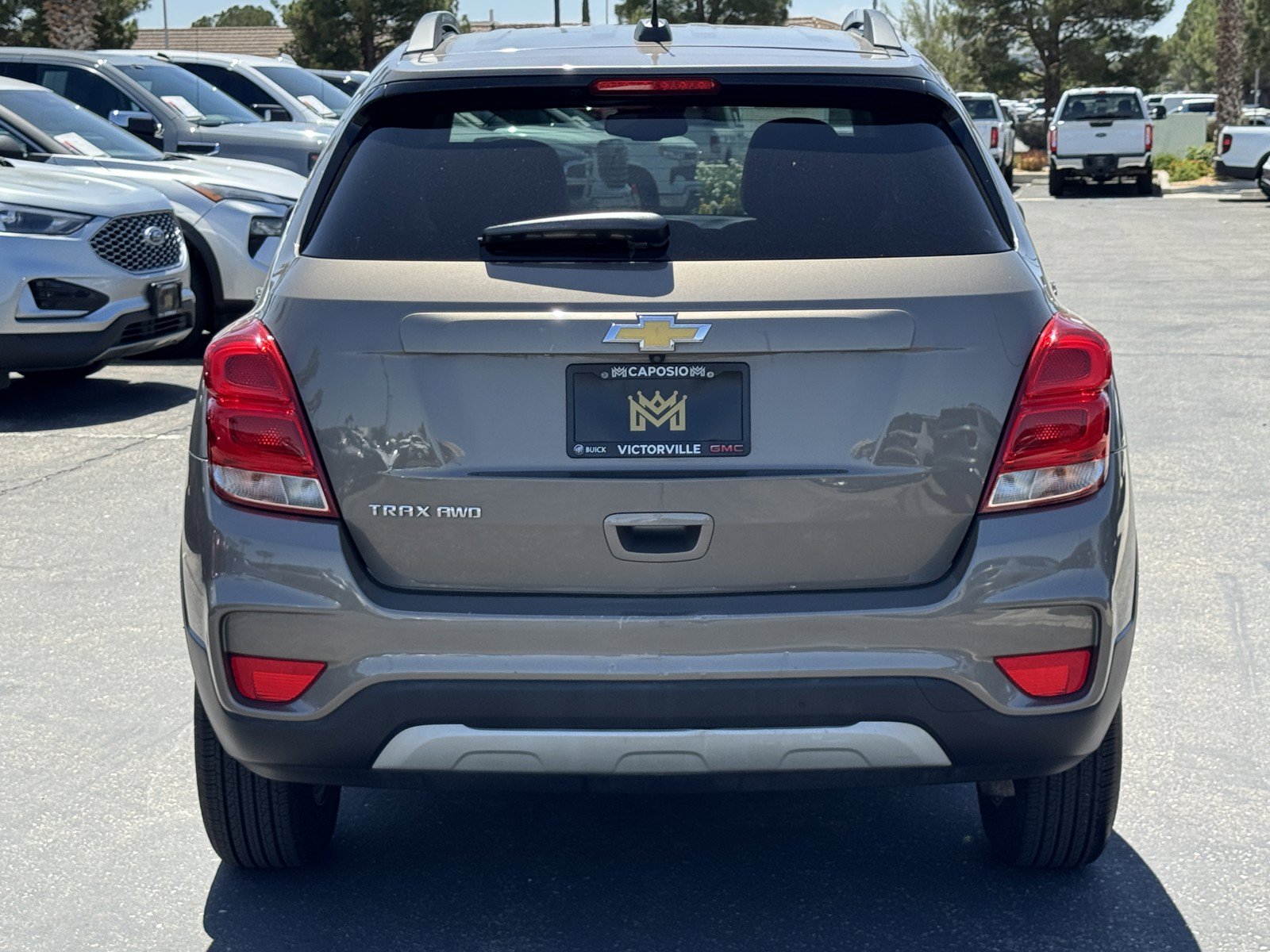 Used 2022 Chevrolet Trax LT w/ LT Convenience Package AWD/4WD image 5