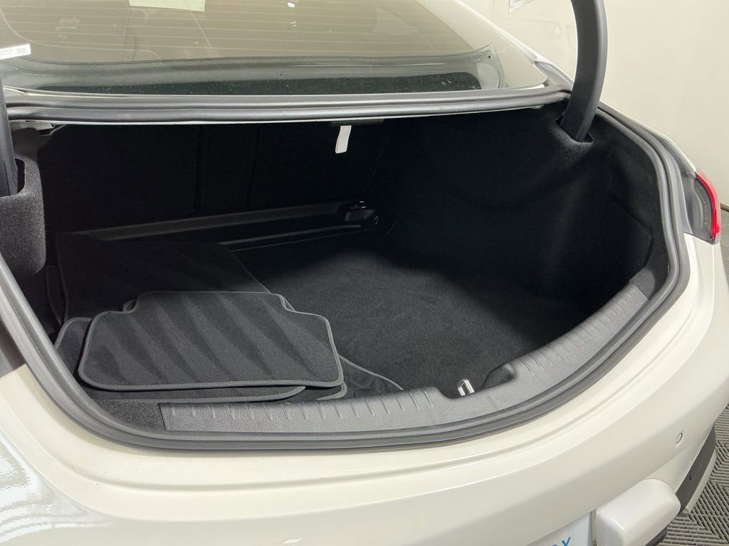 Used 2024 Mercedes-Benz CLE 300 4MATIC Coupe image 28