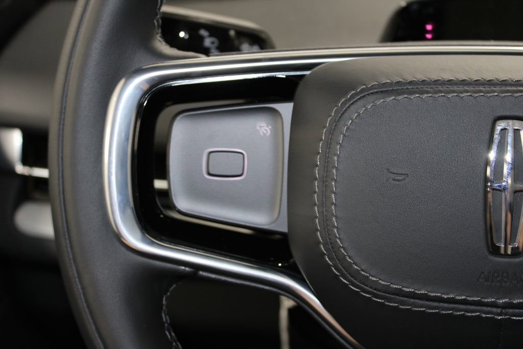 New 2025 Lincoln Navigator Reserve w/ Jet Appearance Package image 43